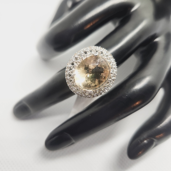 Ladies Ring - Picture 4 of 5